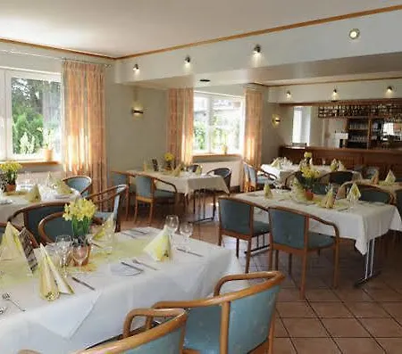 Rosenhof 3*
